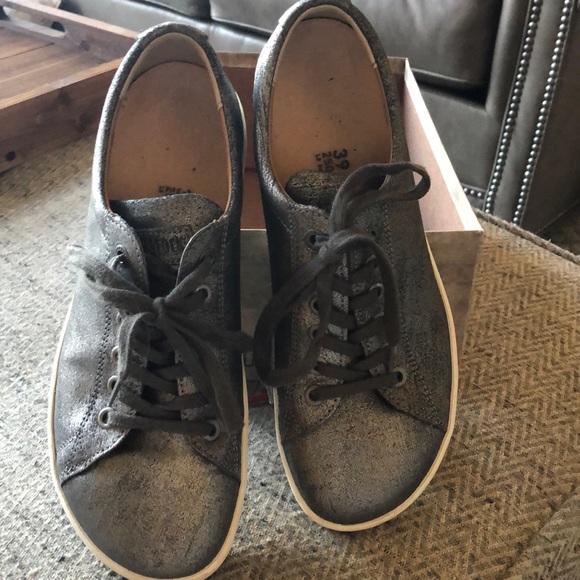 birkenstock arran metallic